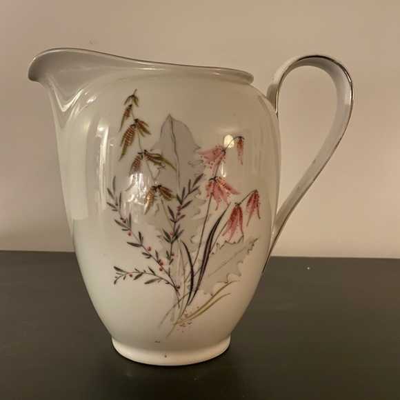 Royal Dutches Plates Set